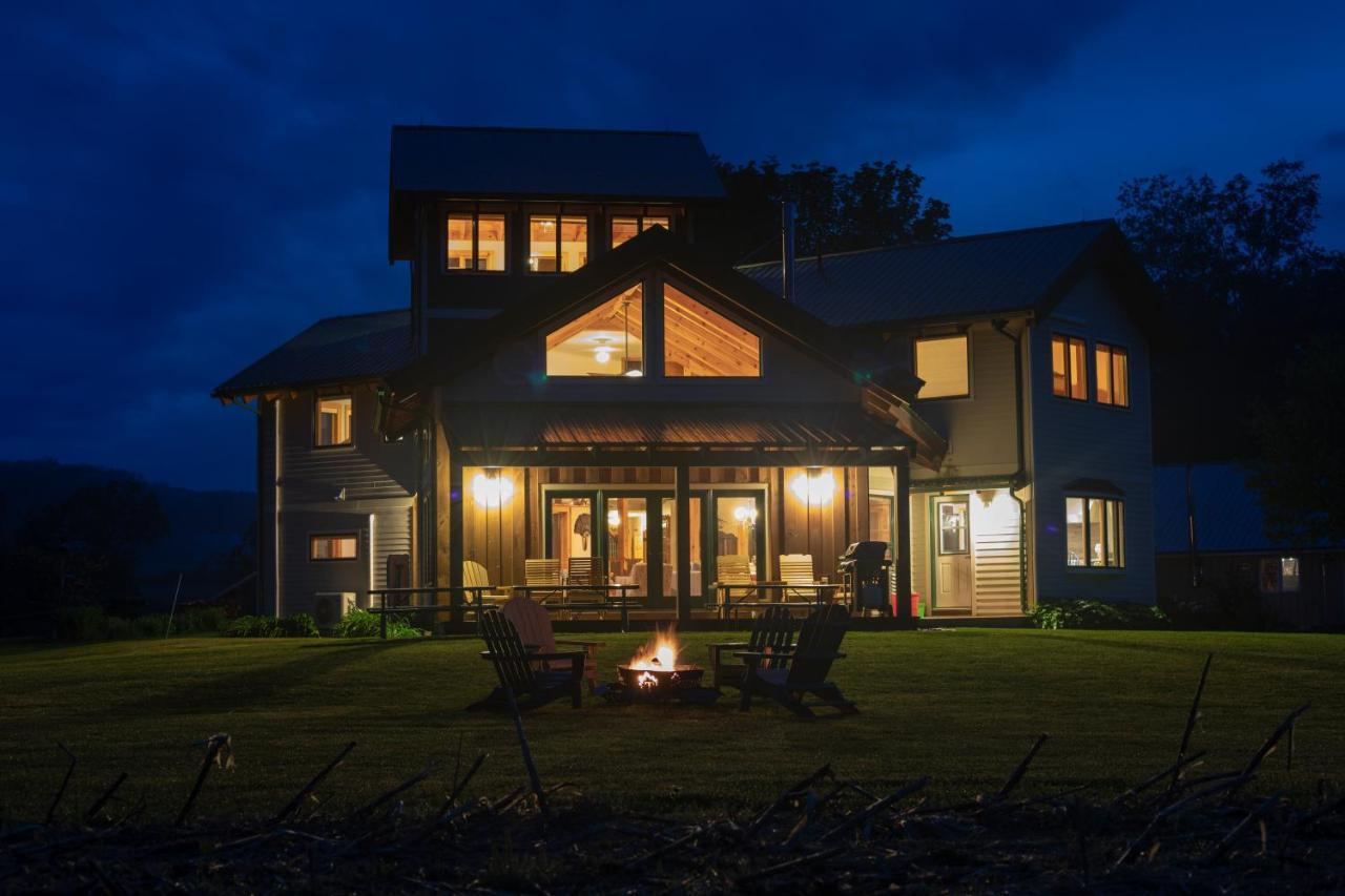 Tenwood Lodge อิทากา ภายนอก รูปภาพ